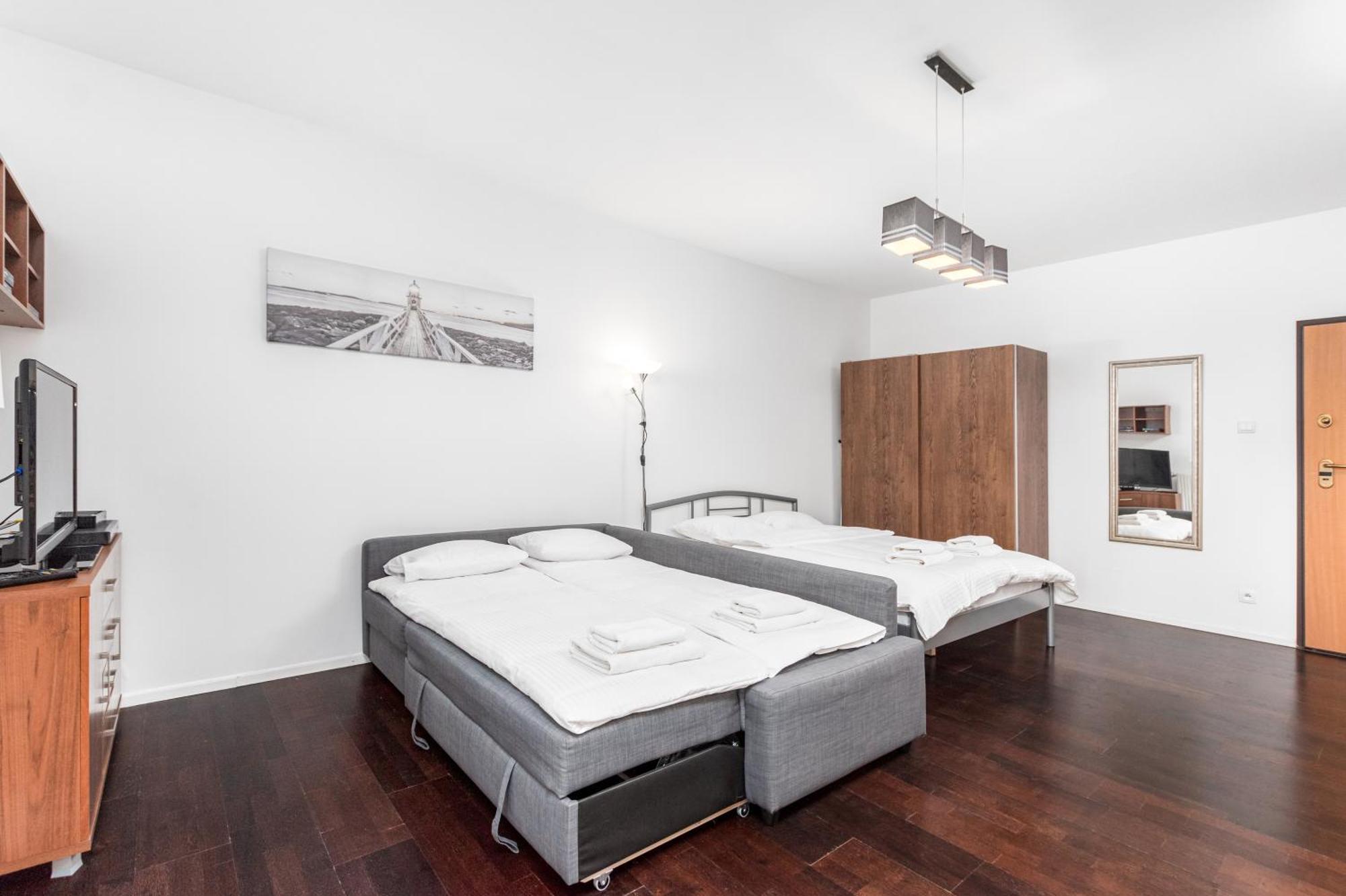 Apartamenty Piekna 28A By Your Freedom Warszawa Exteriör bild